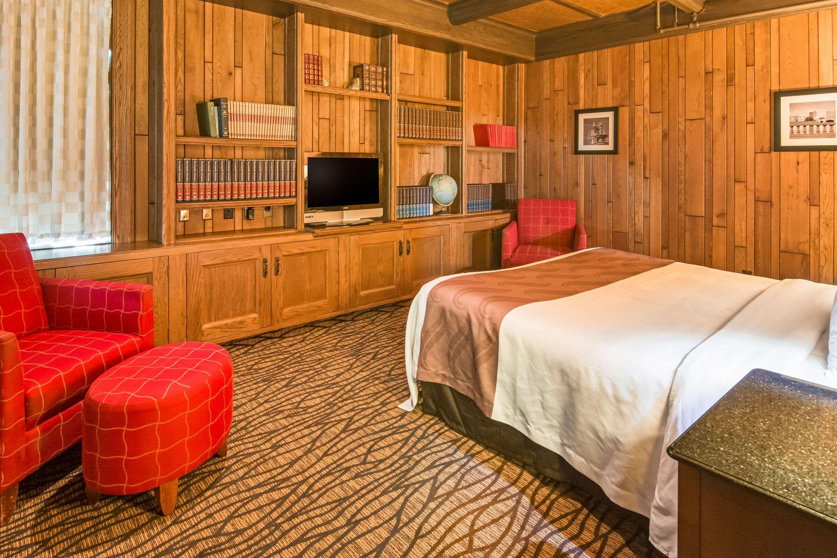 Quality Inn & Suites Virginia Esterno foto
